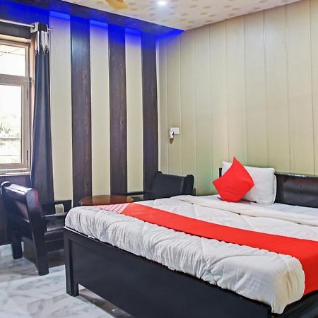 Oyo 62241 Swastik Garden Hotel Dhampur Exterior photo